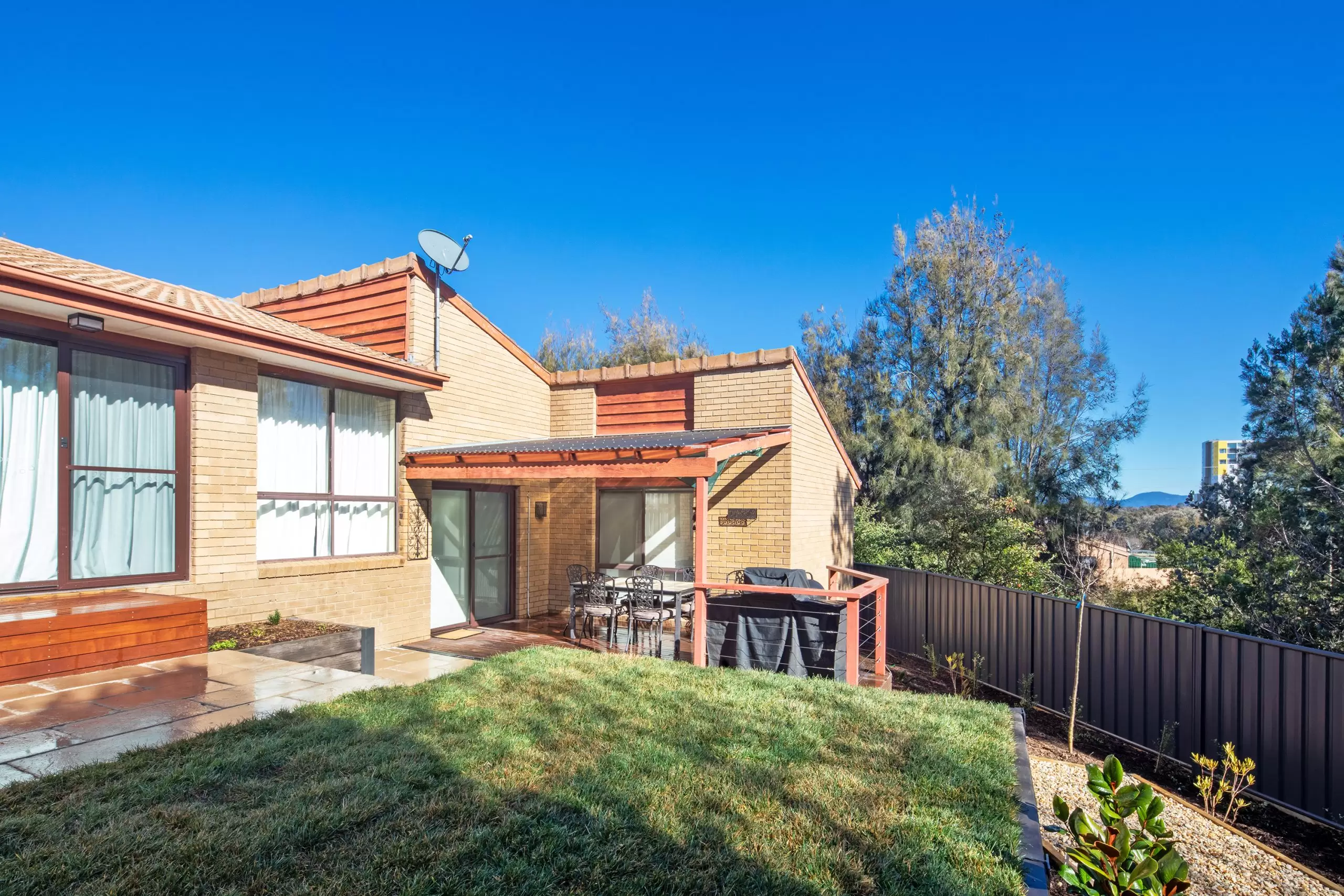 In-Depth-Landscaping-Swinger-Hill-project-landscaping-side-view